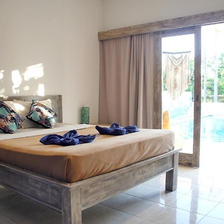 โอโย 3186 โทมัส การ์เดน เพลส Hotel อูลูวาตู ภายนอก รูปภาพ